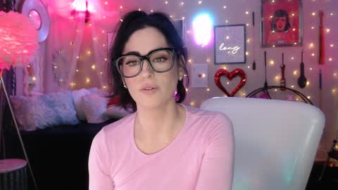 Snapshot of milf_lacey chatting on March 11, 1:48 am Milf Lacey online show from March 11, 1:48 am