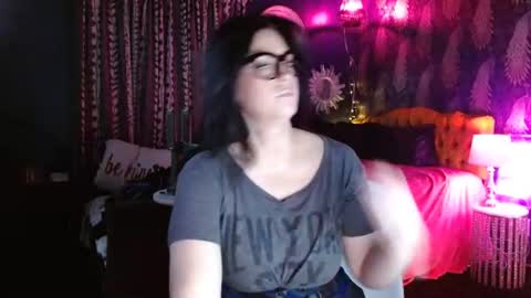 Milf Lacey online show from July 19, 9:29 pm
