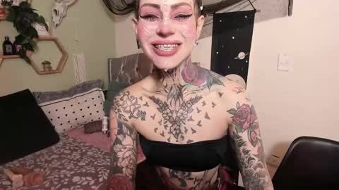 Isabella online show from February 12, 2:01 pm