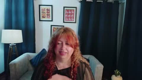 Snapshot of milfarlet chatting on July 1, 2:07 pm Arlet online show from July 1, 2:07 pm