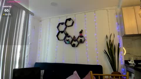 ASHLEY online show from January 7, 7:28 pm