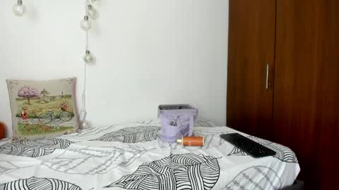 Snapshot of milfboobs_10 chatting on May 27, 7:11 pm Nakary Bustamante online show from May 27, 7:11 pm