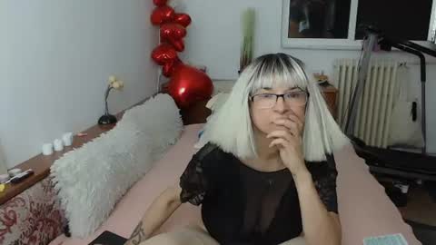 milfdolores online show from July 23, 1:58 am