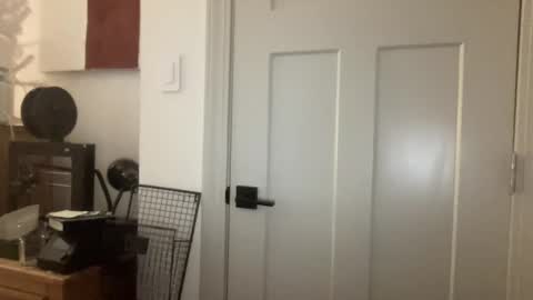 Snapshot of milfhunter1736 chatting on December 22, 1:00 pm HungCollege online show from December 22, 1:00 pm