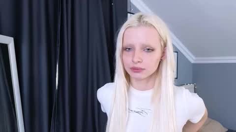 Eva online show from March 18, 1:03 pm