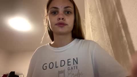 Snapshot of milia21 chatting on October 7, 12:35 pm milia21 online show from October 7, 12:35 pm