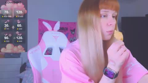 Milia online show from November 6, 10:32 pm