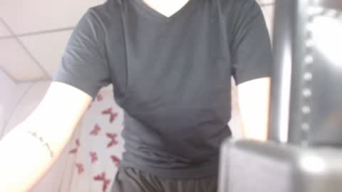 Amira online show from December 23, 4:50 pm