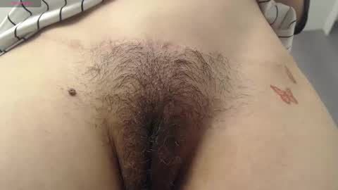 Amira online show from February 20, 1:51 pm