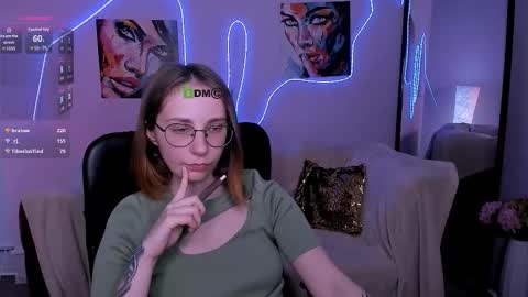 Snapshot of milki_wey chatting on February 3, 6:57 pm Mila online show from February 3, 6:57 pm