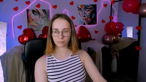 Snapshot of milki_wey chatting on February 10, 1:59 pm Mila online show from February 10, 1:59 pm