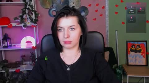 Snapshot of milki_wey chatting on February 15, 4:03 pm Mila online show from February 15, 4:03 pm
