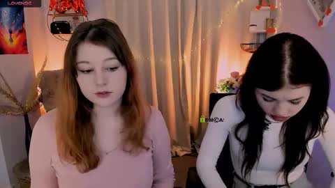 Snapshot of milki_wey chatting on February 20, 8:20 pm Mila online show from February 20, 8:20 pm