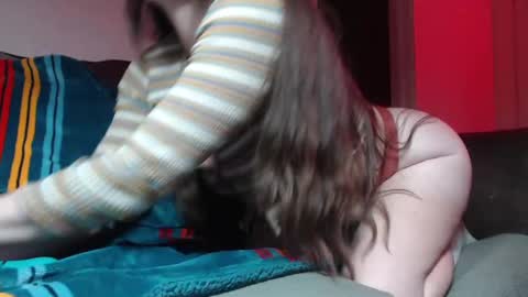 milknhunnny online show from January 24, 5:53 am