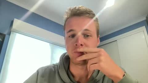 Milkplease online show from November 16, 7:36 am