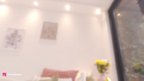 milky_0 online show from July 23, 7:23 pm