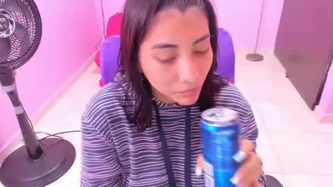 Snapshot of milky__boobs69 chatting on December 24, 12:44 pm vale online show from December 24, 12:44 pm