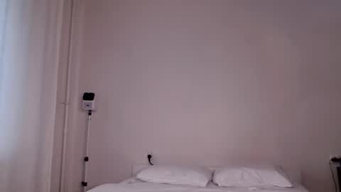 Snapshot of milky__way_ chatting on October 24, 10:33 am milky__way_ online show from October 24, 10:33 am