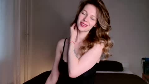 Snapshot of milky__way_ chatting on October 30, 12:50 pm milky__way_ online show from October 30, 12:50 pm