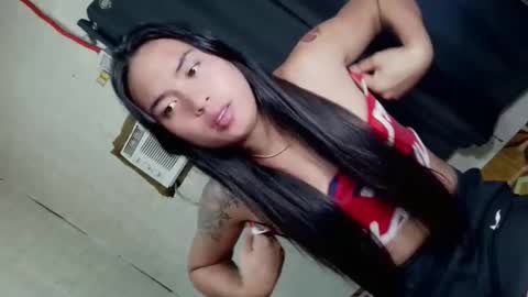 Snapshot of milkycumnel23 chatting on June 4, 2:34 pm NEL 23 online show from June 4, 2:34 pm