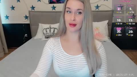 Snapshot of milla_na chatting on October 23, 7:40 am Millana online show from October 23, 7:40 am