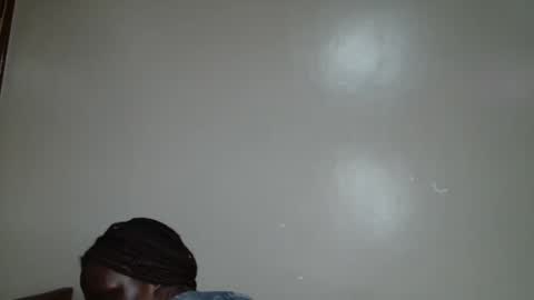 Snapshot of milla_nova chatting on November 27, 12:46 am nova online show from November 27, 12:46 am