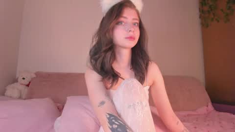 Milla online show from May 30, 7:00 pm