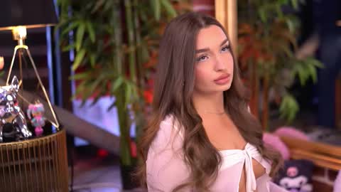 Snapshot of milla_serene chatting on December 3, 6:21 am Milla online show from December 3, 6:21 am