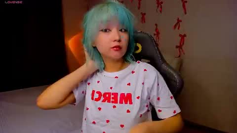 Snapshot of milla_waves chatting on July 1, 1:13 pm Milla or just Mi online show from July 1, 1:13 pm