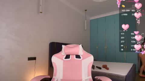 millaa_bella online show from April 26, 6:38 pm
