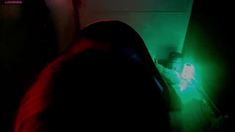 Snapshot of millandiux chatting on December 8, 2:39 am millandiux online show from December 8, 2:39 am