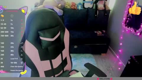 Snapshot of millandiux chatting on September 28, 8:03 pm millandiux online show from September 28, 8:03 pm