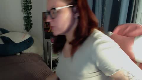 Snapshot of millapoolys chatting on December 12, 10:13 am Milla online show from December 12, 10:13 am