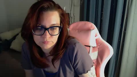 Snapshot of millapoolys chatting on January 21, 10:19 pm Milla online show from January 21, 10:19 pm