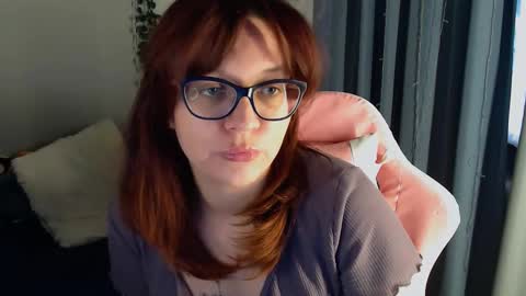 Snapshot of millapoolys chatting on February 16, 12:43 pm Milla online show from February 16, 12:43 pm