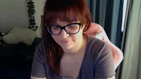 Snapshot of millapoolys chatting on February 24, 1:31 pm Milla online show from February 24, 1:31 pm