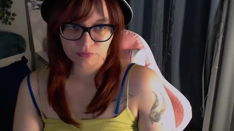 Snapshot of millapoolys chatting on November 2, 5:15 pm Milla online show from November 2, 5:15 pm