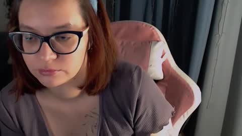 Snapshot of millapoolys chatting on November 23, 5:13 pm Milla online show from November 23, 5:13 pm