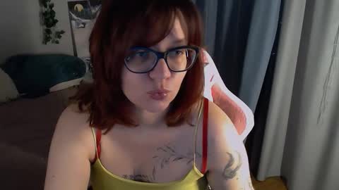 Snapshot of millapoolys chatting on December 15, 10:30 am Milla online show from December 15, 10:30 am