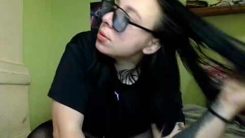 MillaSourretY online show from April 21, 7:03 am