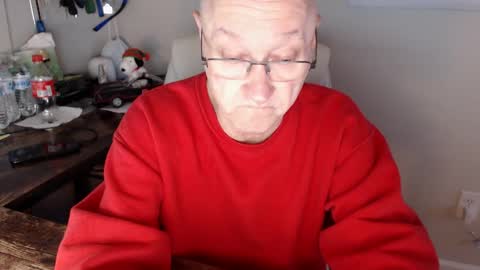 Snapshot of millenium0129 chatting on December 20, 1:36 am millenium0129 online show from December 20, 1:36 am