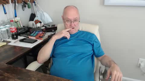 Snapshot of millenium0129 chatting on September 9, 5:01 pm millenium0129 online show from September 9, 5:01 pm