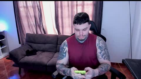 Snapshot of miller_g95 chatting on January 18, 4:33 pm miller_g95 online show from January 18, 4:33 pm