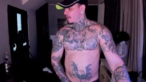 Snapshot of miller_g95 chatting on June 15, 6:37 am miller_g95 online show from June 15, 6:37 am