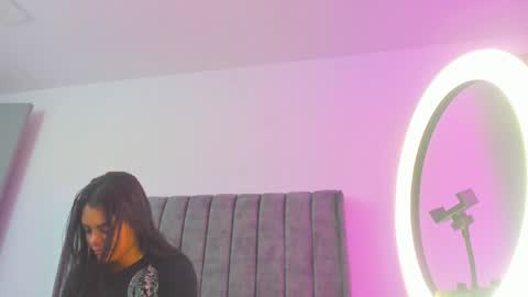 miller_silvana online show from May 9, 11:37 am