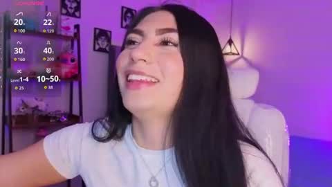 miller_vanessa_ online show from July 7, 8:57 pm