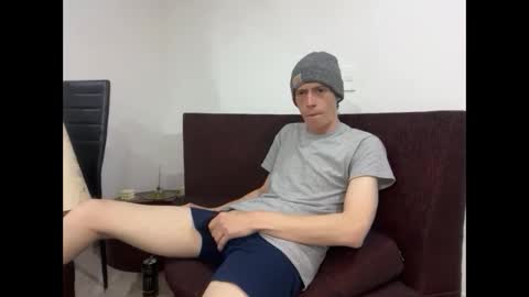 Snapshot of millerjdm chatting on September 20, 5:58 pm SlimnHungOH online show from September 20, 5:58 pm