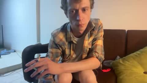 Snapshot of millerjdm chatting on October 6, 1:58 am SlimnHungOH online show from October 6, 1:58 am