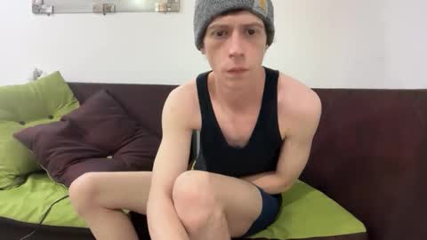 Snapshot of millerjdm chatting on November 20, 6:40 pm SlimnHungOH online show from November 20, 6:40 pm