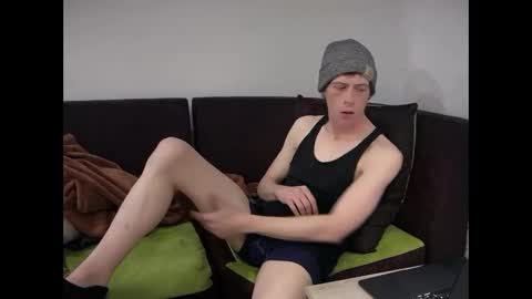 Snapshot of millerjdm chatting on November 21, 11:03 pm SlimnHungOH online show from November 21, 11:03 pm